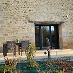 Les Pierres Seches, La Combe D'esteve, Feriehus